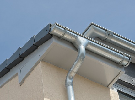 Металлическая труба Ø 100 мм для крыши